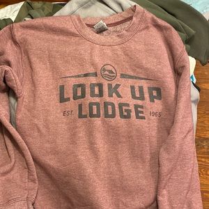 SWEATSHIRT! Look up lodge
